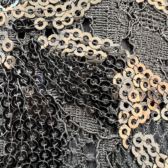 St. John Black Sequined 3/4 Sleeve V Neck Top Size L - Picture 6 of 10